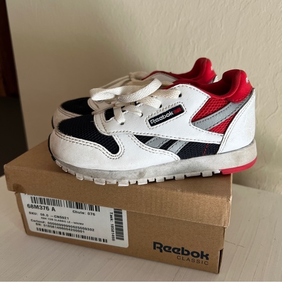 Reebok Sneakers Infant Baby Size 8 Red Navy White Colorblock Leather Tennis Shoe - Picture 1 of 9